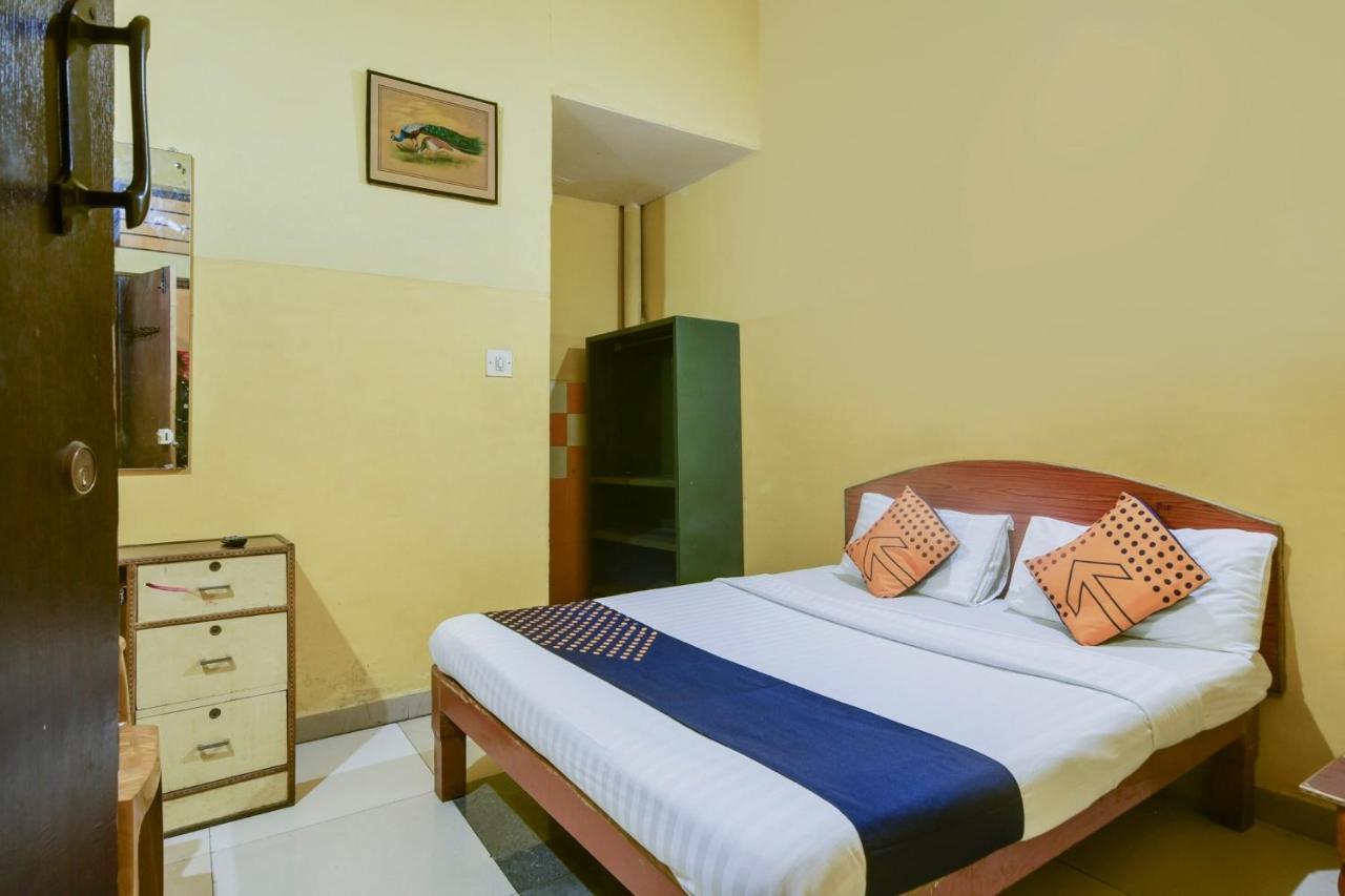 Spot On 74228 Galaxy Comforts Hotel Narasimharaja Puram Luaran gambar
